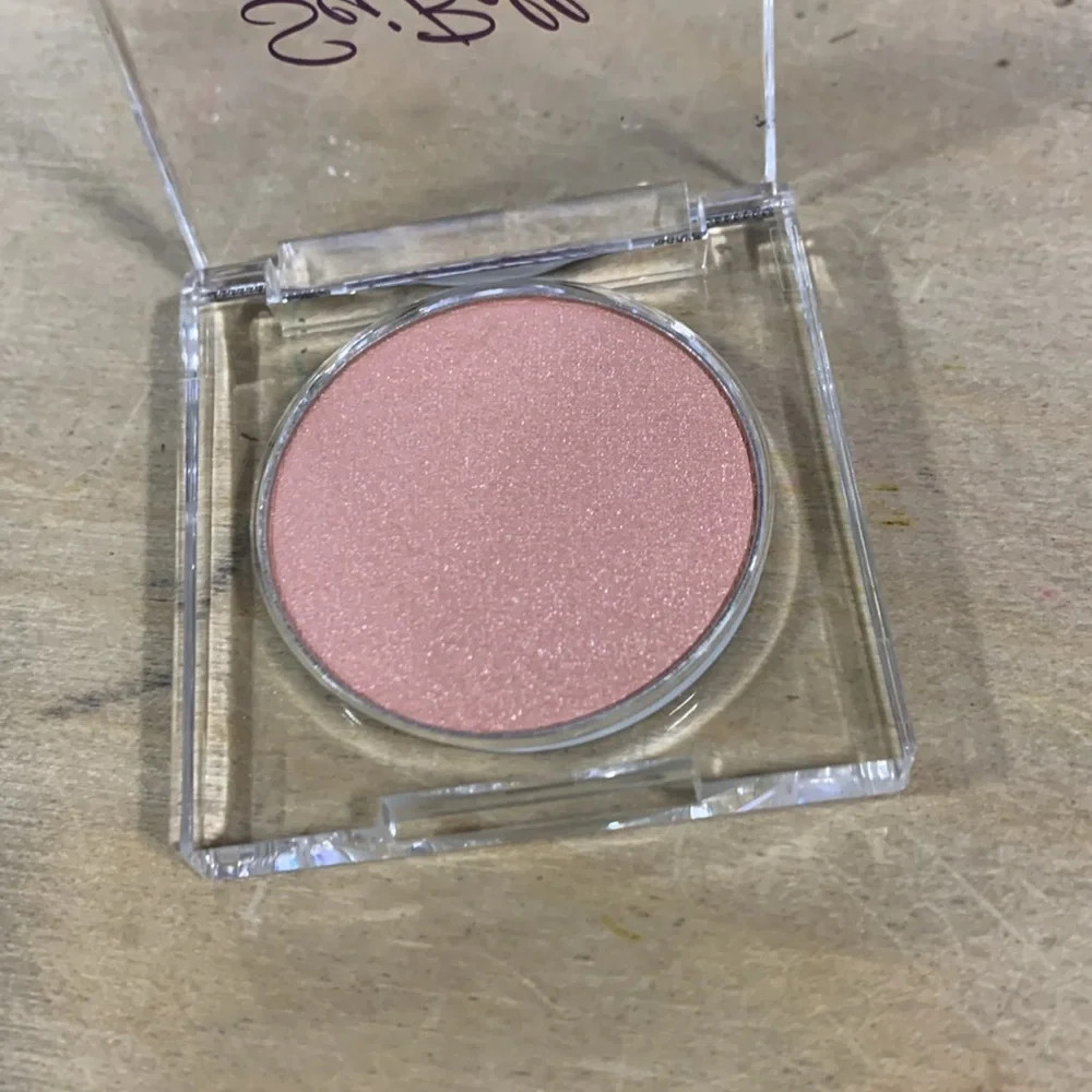 🌸🌺HOST PICK🌺🌸 Sei Bella® Powder Blush—Peach Satin M-53‎
